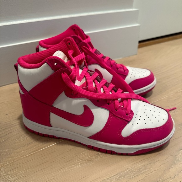 Pink Nike dunks high - Picture 3 of 3